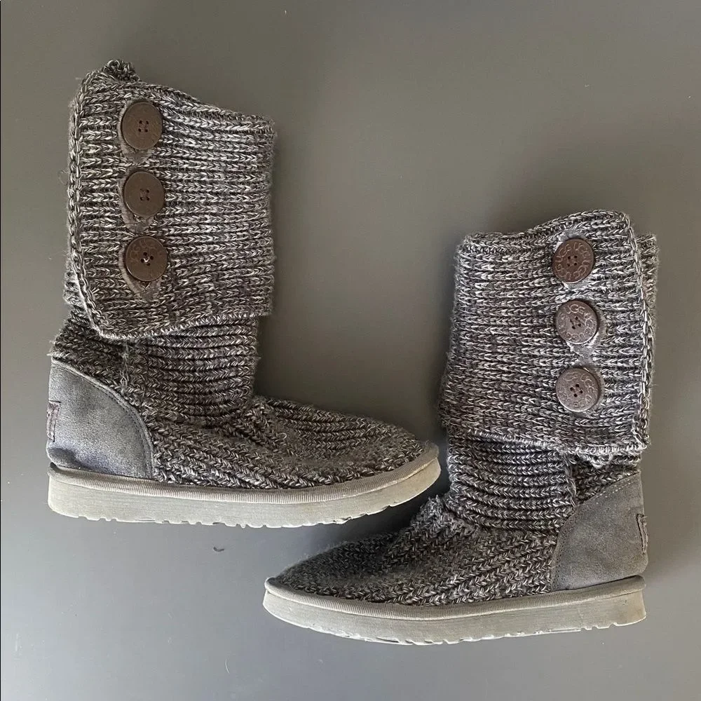 UGG Women’s Classic Cardy Knit Tall Boots Gray US 8 Shepherd Insole Boho Cottage